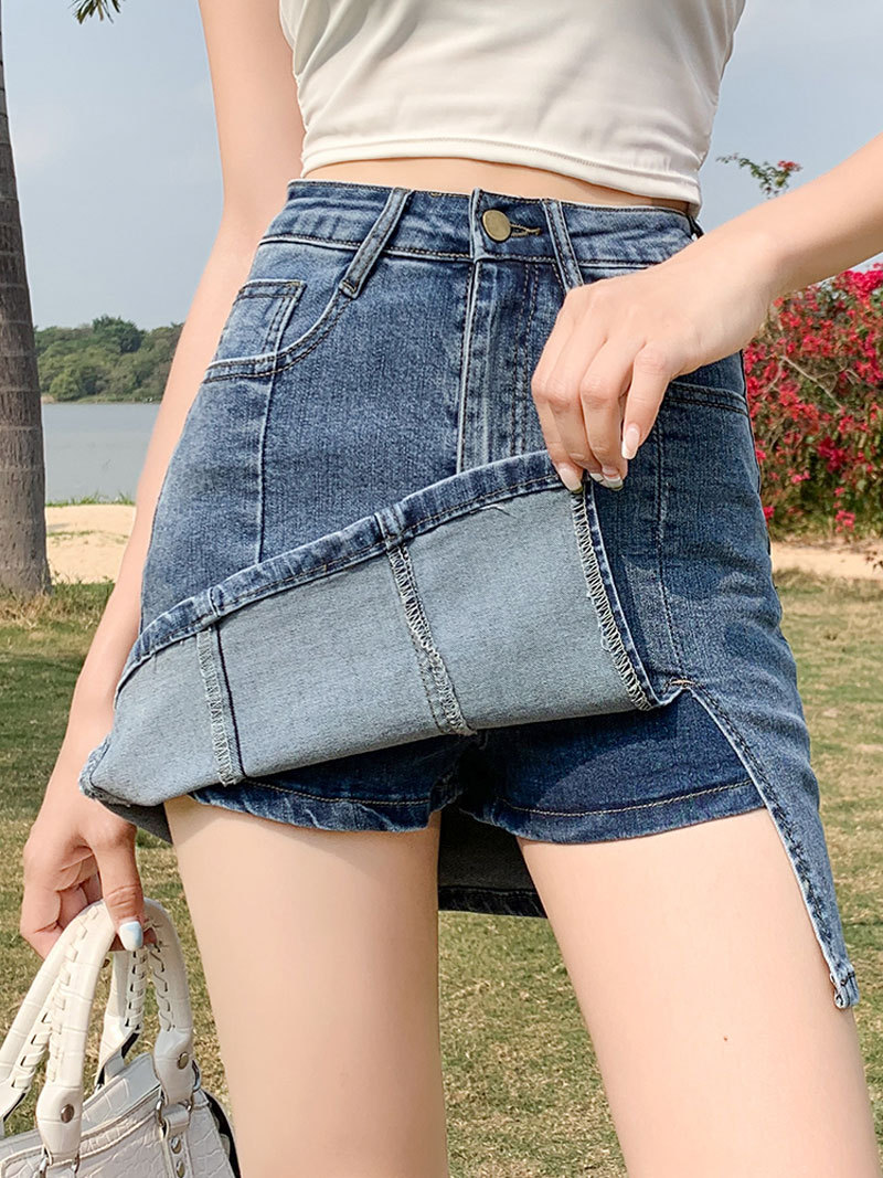 High-waisted and versatile Denim Skort