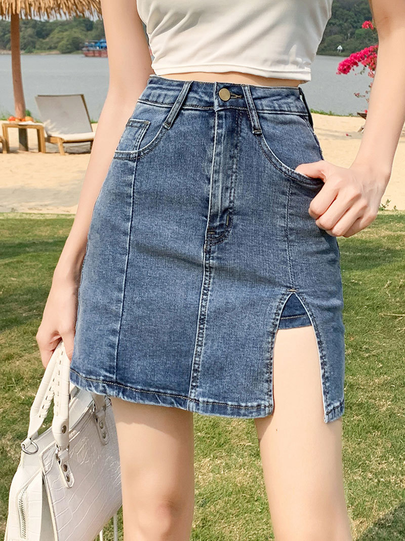 High-waisted and versatile Denim Skort